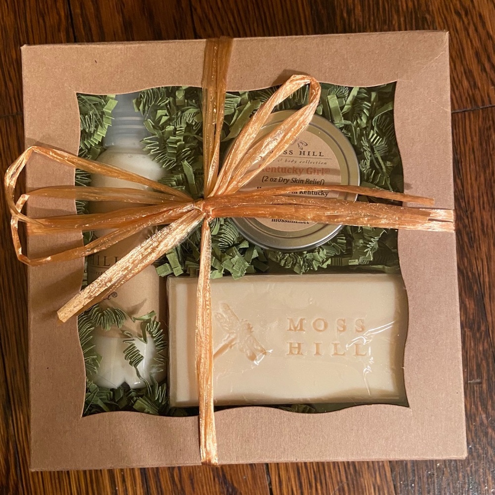 Moss Hill Pamper Me Pretty Kentucky Girl Gift Set
